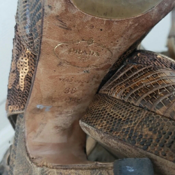 SEXY PRADA HEELS - Picture 6 of 6